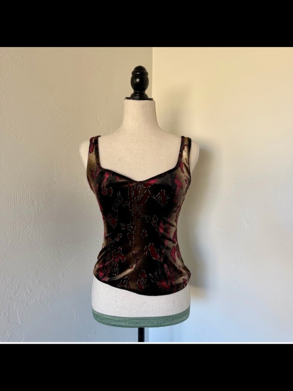 Stunning Papillon Blanc Velvet top! - Picture 2 of 8
